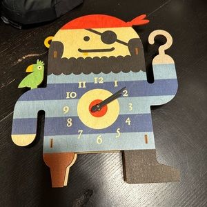Kids Pirate clock